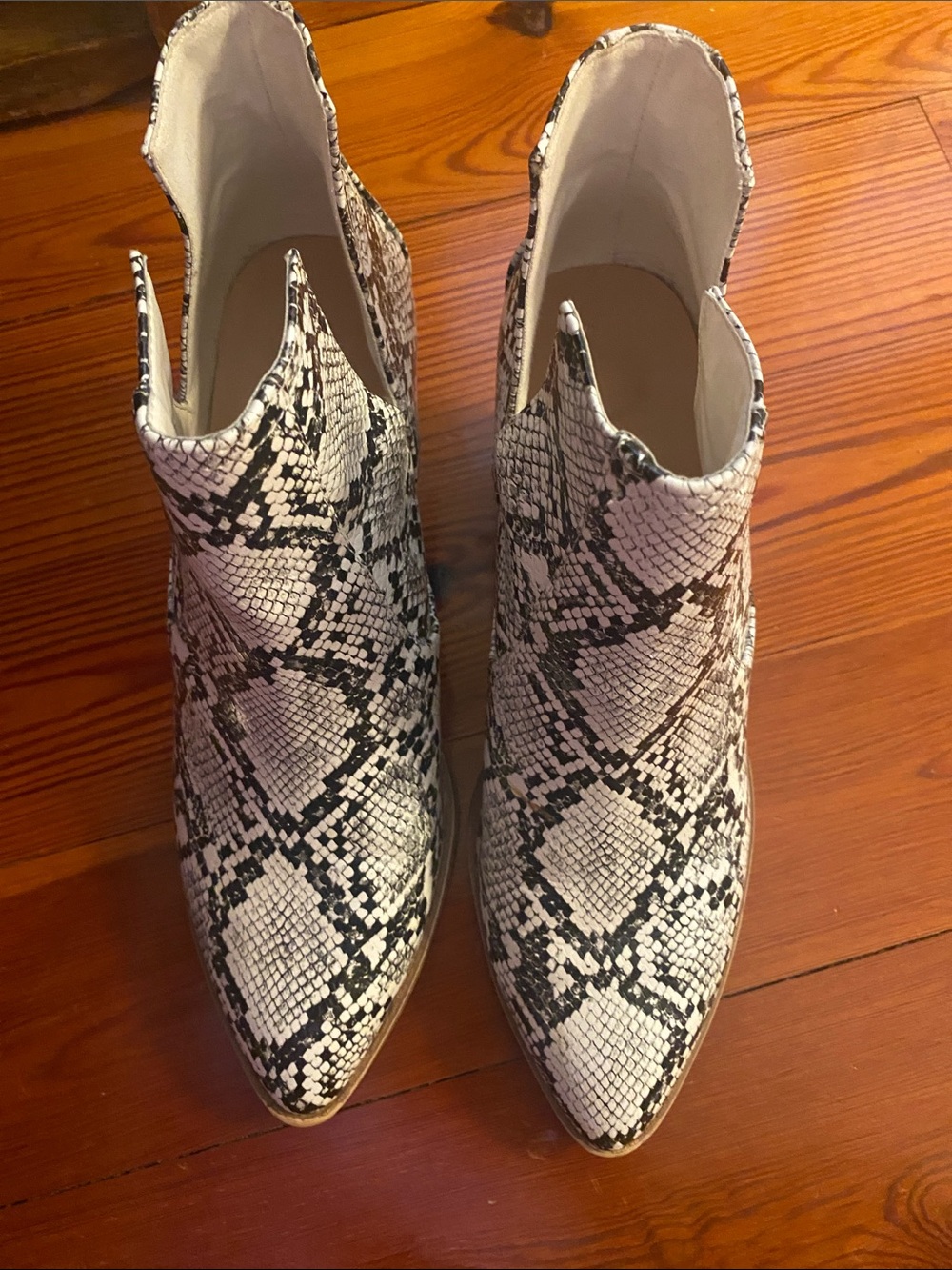 Pointed Toe Snake-Print Ankle Booties in White and Black